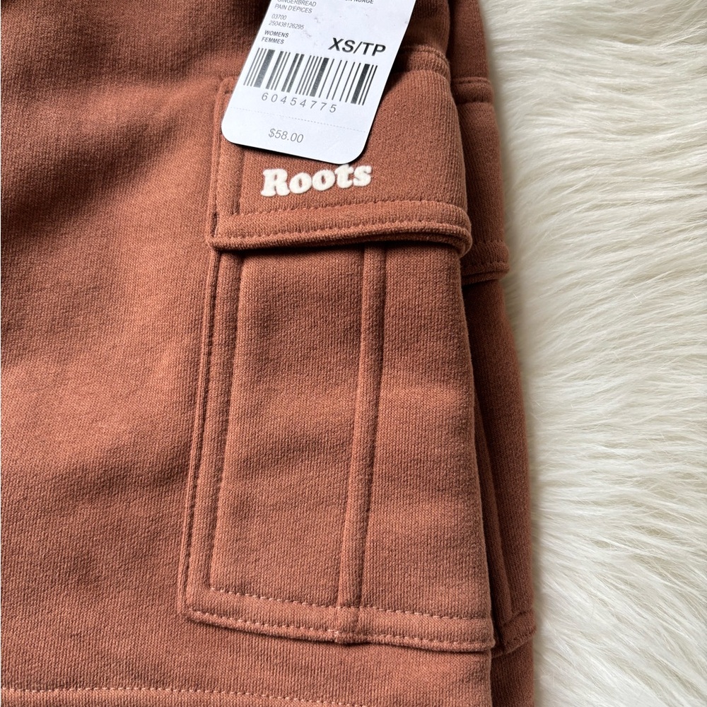 NWT Roots Cargo Shorts - Picture 4 of 6
